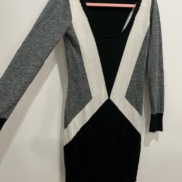 BCX - soft knit sweater - size small - Picture 3 of 8